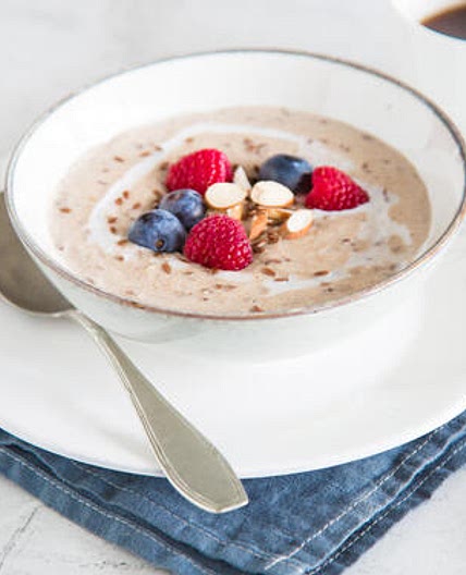 Frühstücks-Porridge Paleo-Style