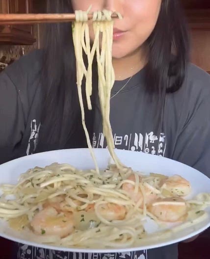 Garlic Shrimp Noodles
