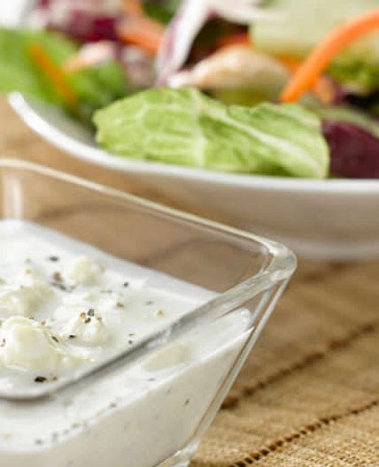 Salad with blue cheese dressing 