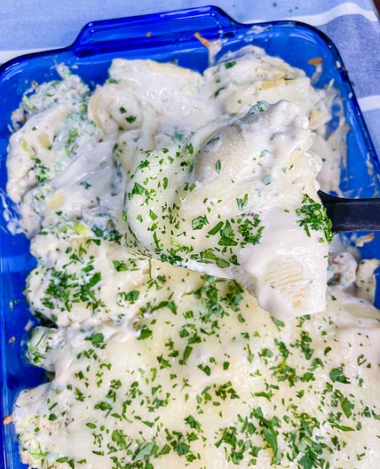 Chicken Alfredo Broccoli Stuffed Shells