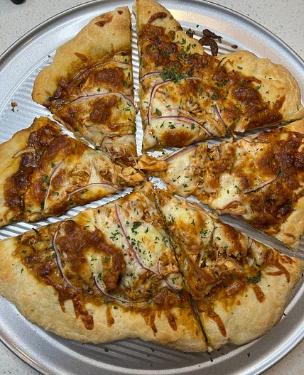 Easy BBQ Chicken Pizza