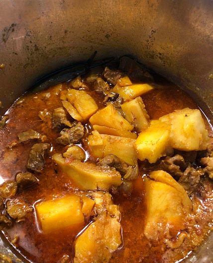 Aloo ghosht