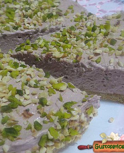 Cheesecake al pistacchio e nocciola