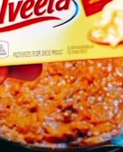 Copycat Chili's Queso Dip