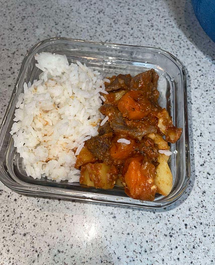 Carne con verdura en caldillo
