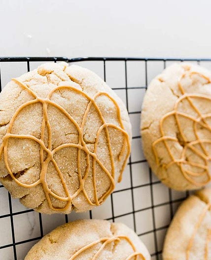 Crumbl Ultimate Peanut Butter Cookies