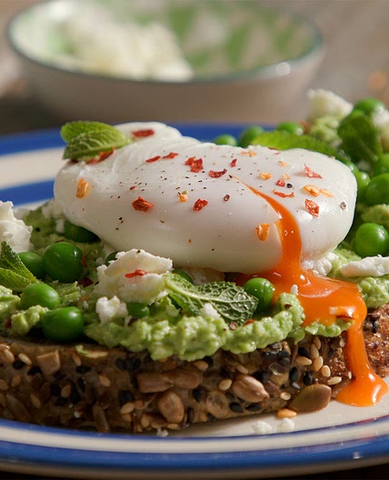 Creamy Crushed Peas on Toast