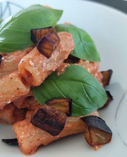 Pasta - Eggplants and ricotta sauce