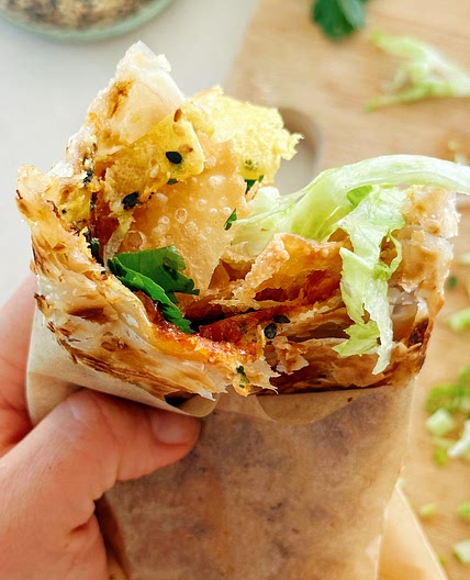 Jian Bing (煎饼) Vegan Chinese Breakfast Streetfood Crepes