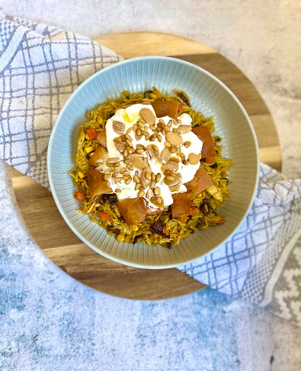 One Pot Chicken & Veggie Rice with Raisins and Currants