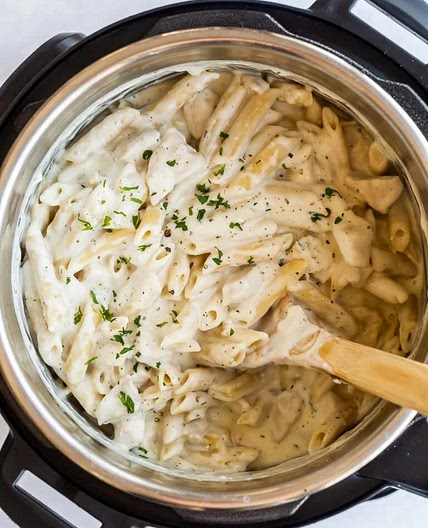 Pressure-Cooker Chicken Alfredo Penne Pasta