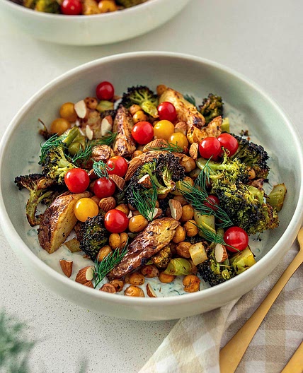 MEDITERRANEAN ROASTED POTATO & TZATZIKI BOWL