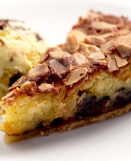 Almond tart