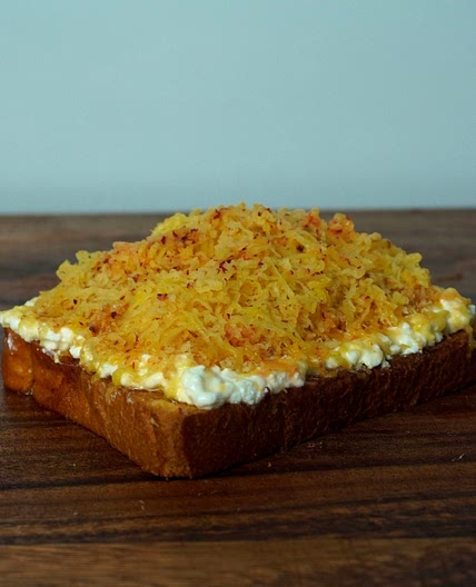 Frozen peach toast
