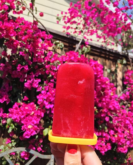 We're Drunk in Love With This Easy Homemade Cosmopolitan Ice Pop Recipe