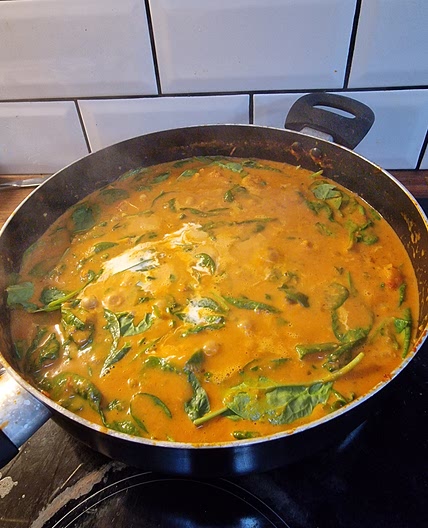 Spinach, Sweet Potato and Chickpea Curry