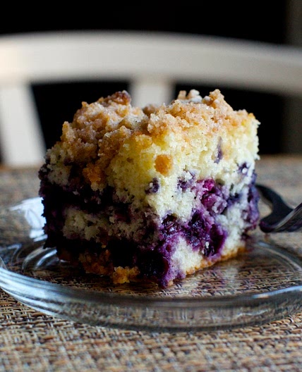blueberry crumb cake