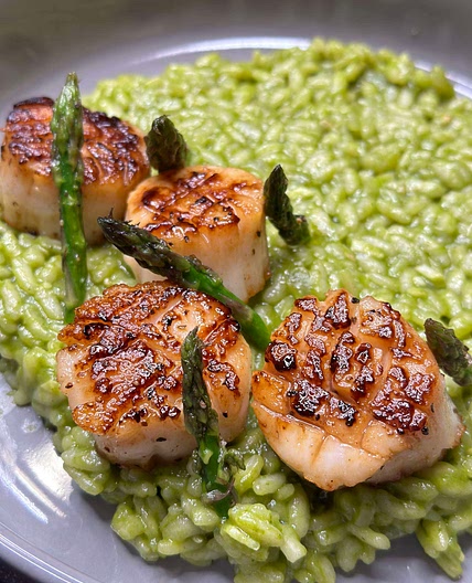 Seared Scallops with Spinach Risotto
