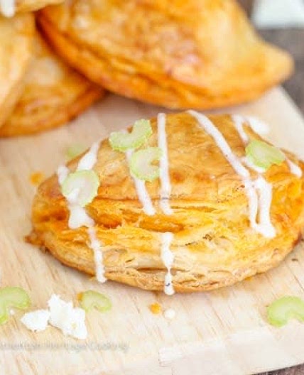 Buffalo chicken & Blue cheese pie