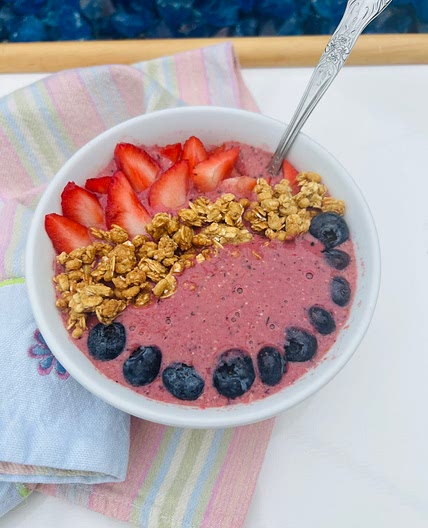 Triple Berry Oat Smoothie 