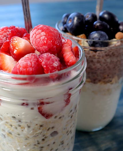 Burst of Berry Bliss: Irresistible Overnight Oats Recipe