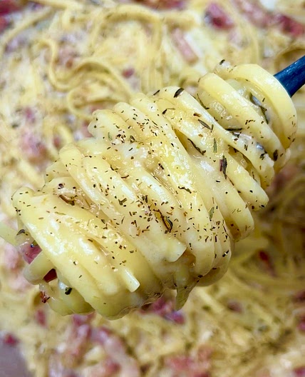 Creamy Linguine with Goat Cheese and Honey
