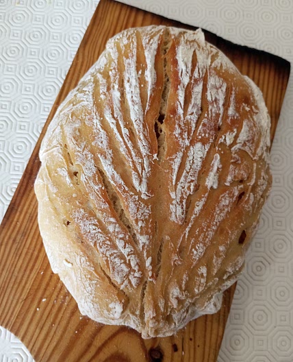 Homemade bread with chorizo / Pão caseiro com chouriço