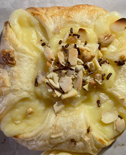 Vanilla Custard Cream Crown