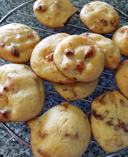 Discos de bacon e queijo