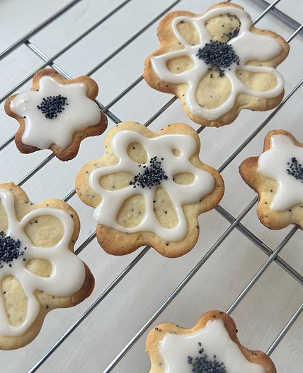 Lavender Lemon Poppy Cookies