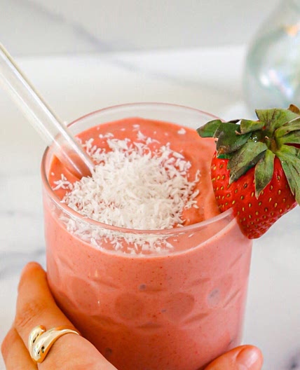 Skin Healthy Vegan Strawberry Shake 