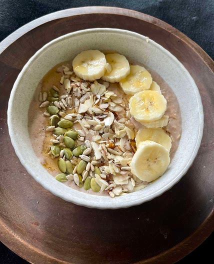 Banana and almond  porridge  
