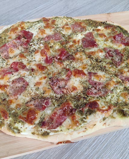 White Pizza with Pesto and Prosciutto Ham