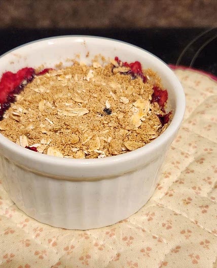 Berry crisp for one