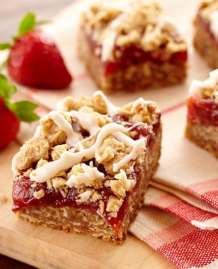 Strawberry Rhubarb Dessert Bars