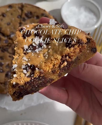 Chocolate chip cookie slices