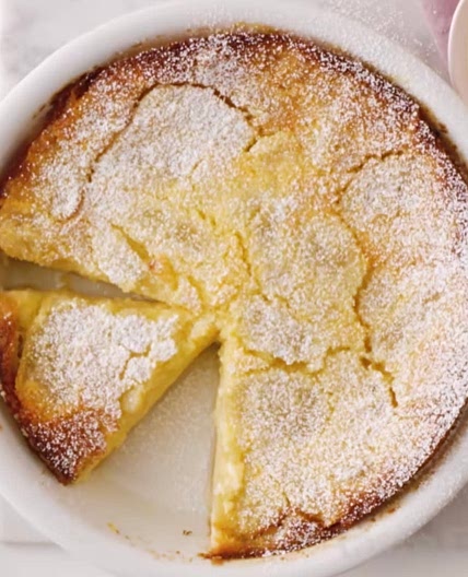 Apple and custard impossible pie