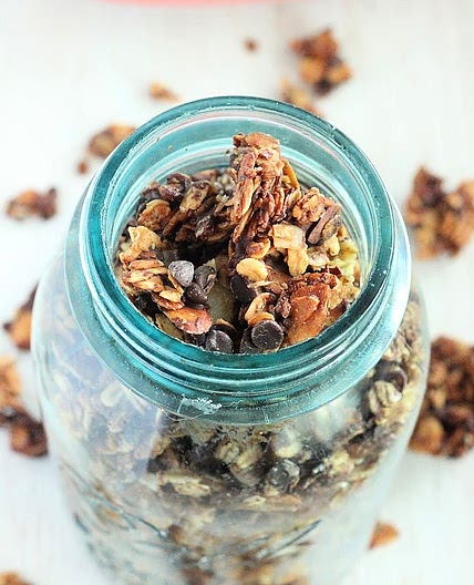 Easy Homemade Granola