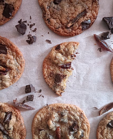 Chewy Date And Dark Chocolate Cookies