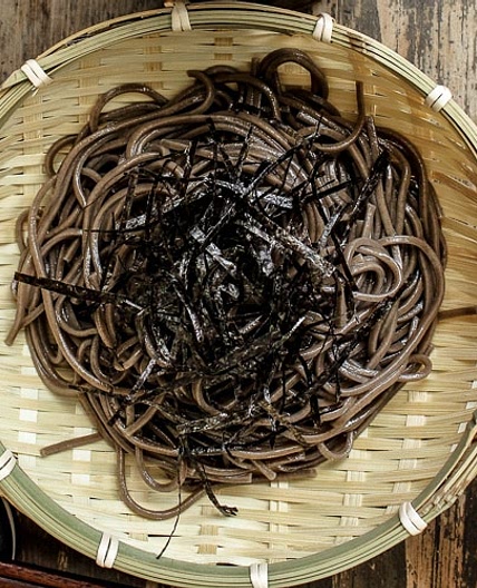 Easy Cold Soba Noodles (Zaru Soba)
