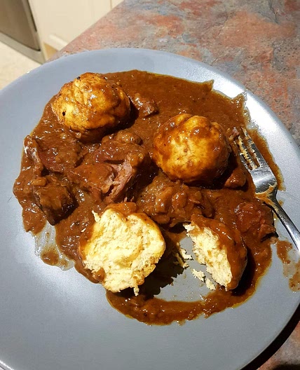 Braised Beef& Onion with Dumplings