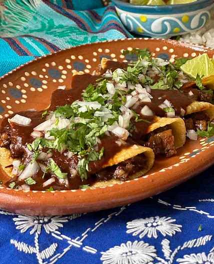 Salsa Tlaquepaque! Tacos Chorreados!