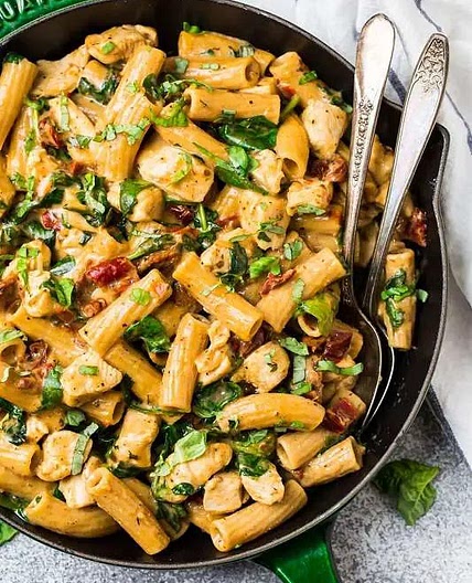Tuscan Chicken Mac and Cheese