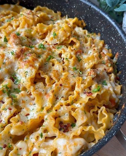 Cheesy fajita pasta