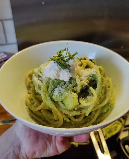 Mint, pea & courgette pasta