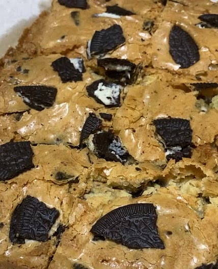 Oreo Cookie Bars