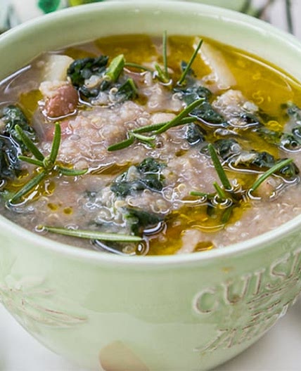 Slow Cooker Kale and Quinoa Soup