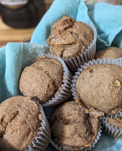 Healthy Applesauce Muffins