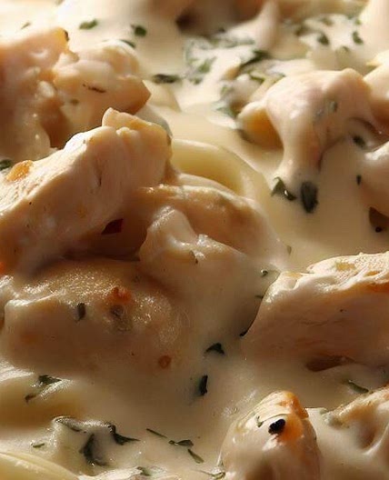 Chicken Alfredo Bake - NewsBreak