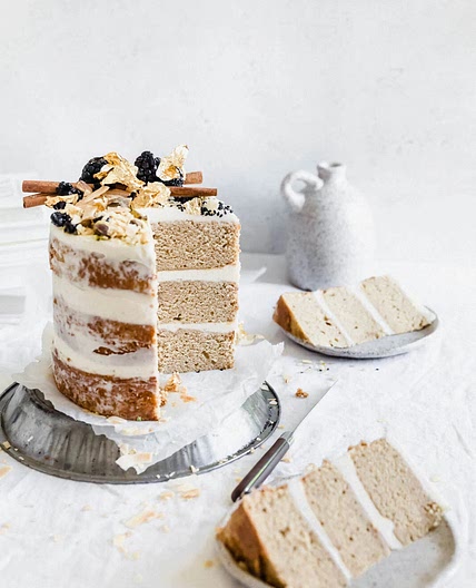 Chai spice cake with cream cheese frosting 